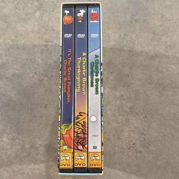 Peanuts Holiday Collection dvd set - Picture 2 of 6